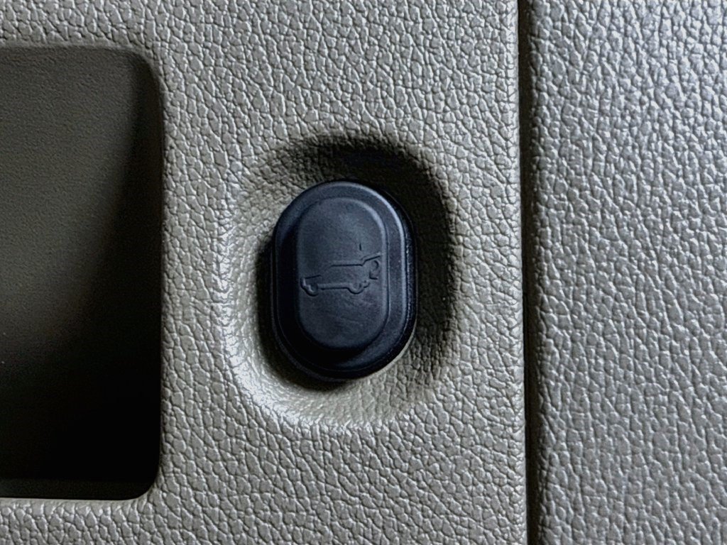Used 2019 Chevrolet Tahoe LT RWD image 38