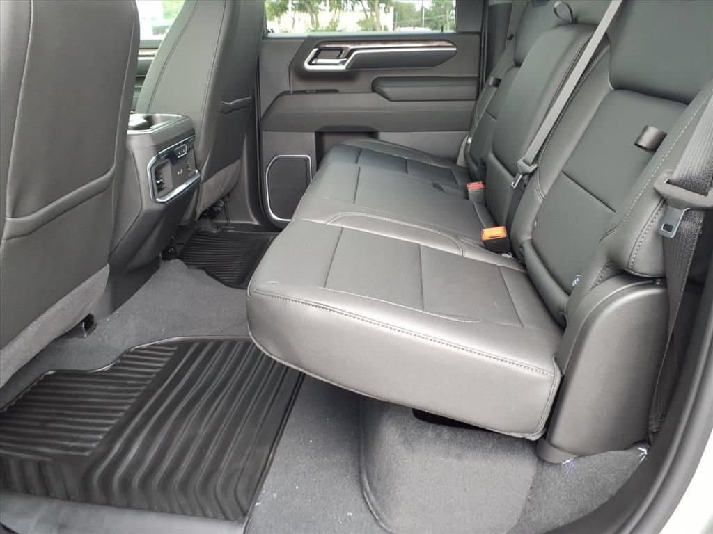 New 2026 Chevrolet Silverado 3500 LTZ w/ LTZ Plus Package AWD/4WD image 18