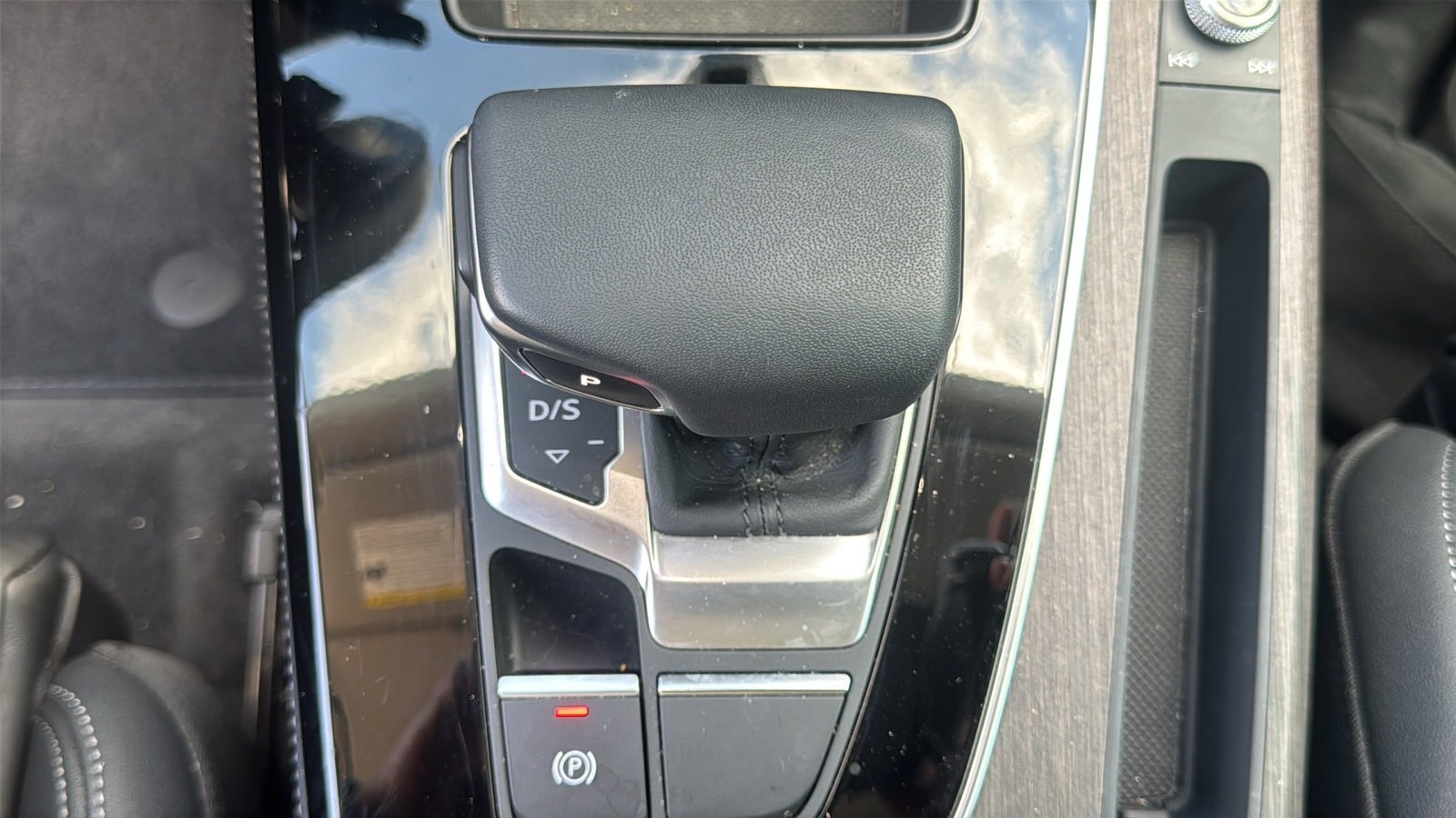 Used 2024 Audi Q5 2.0T Prestige w/ Prestige Package AWD/4WD image 21