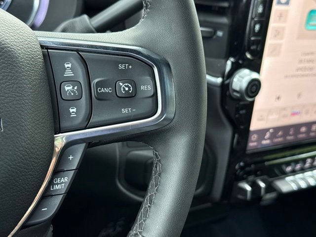 Used 2026 RAM 2500 Laramie AWD/4WD image 21