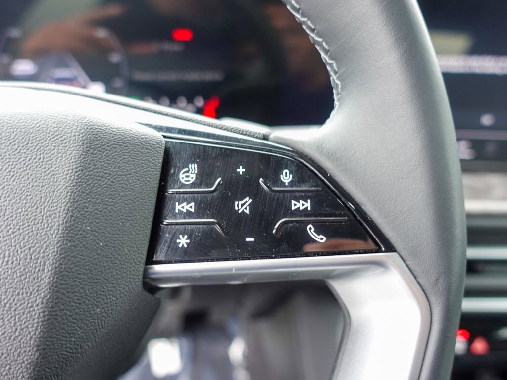 Used 2025 Audi Q5 Premium Plus w/ Premium Plus AWD/4WD image 14