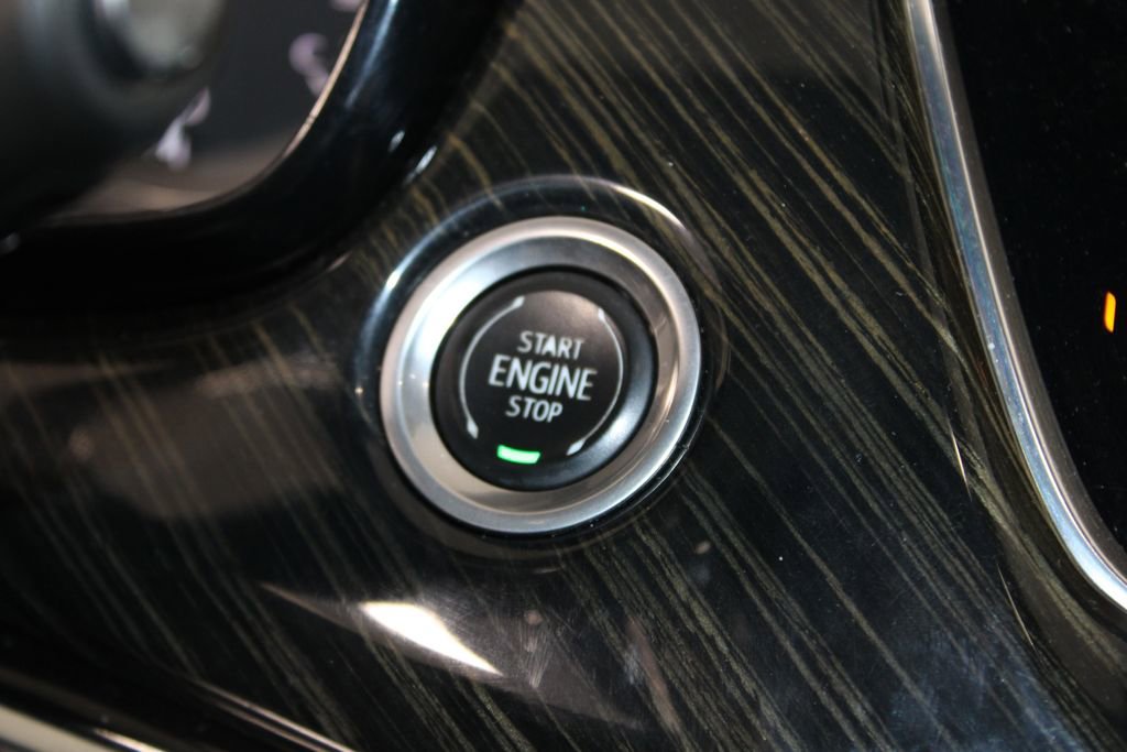 Used 2021 Cadillac XT6 Premium Luxury image 29