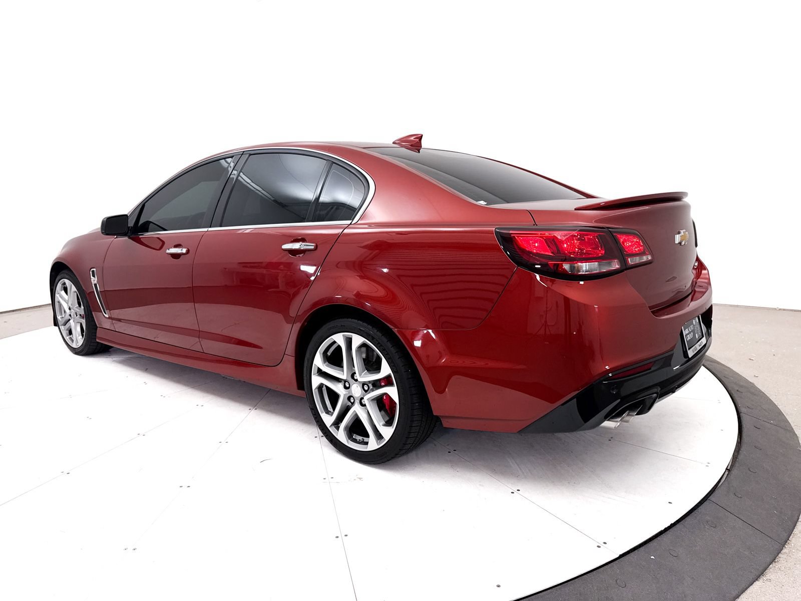 Used 2016 Chevrolet SS RWD image 20