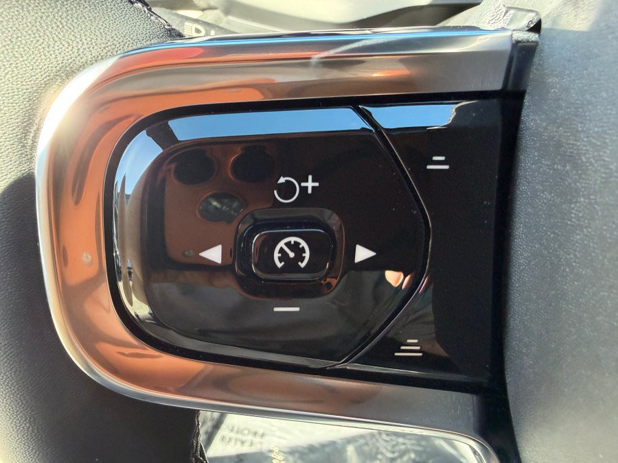 Used 2024 Polestar Polestar 2 AWD/4WD image 13