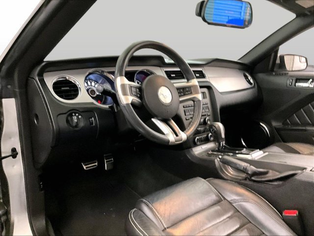Used 2014 Ford Mustang Premium w/ Comfort Package RWD image 13
