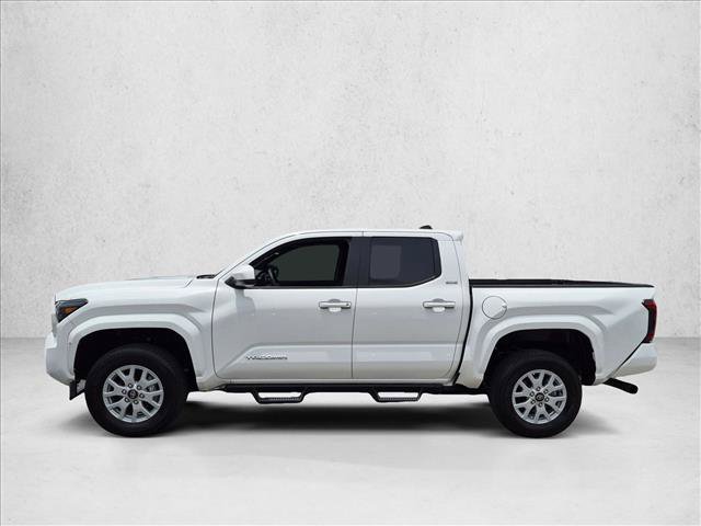 Used 2024 Toyota Tacoma SR5 AWD/4WD image 9