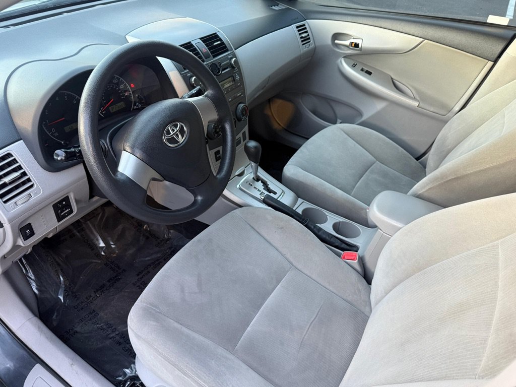 Used 2011 Toyota Corolla LE FWD image 10