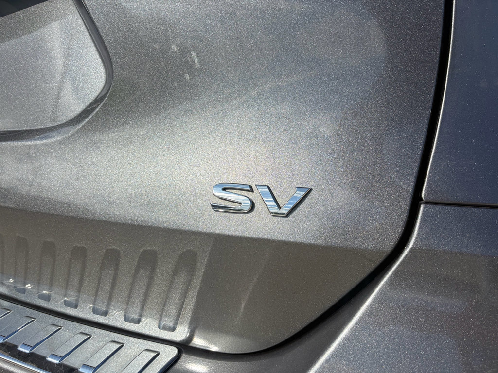 Used 2017 Nissan Rogue SV w/ Midnight Edition Package image 28