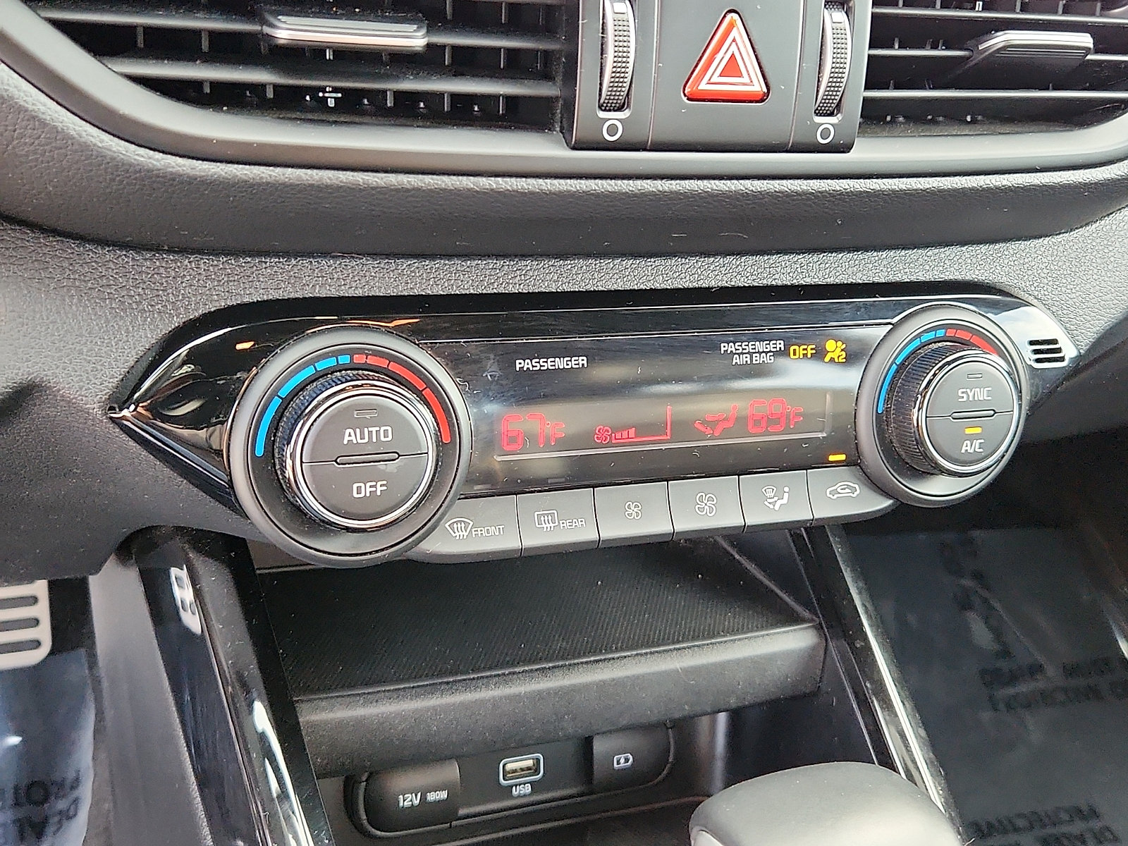 Certified 2023 Kia Forte GT-Line w/ GT-Line Technology Package FWD image 15