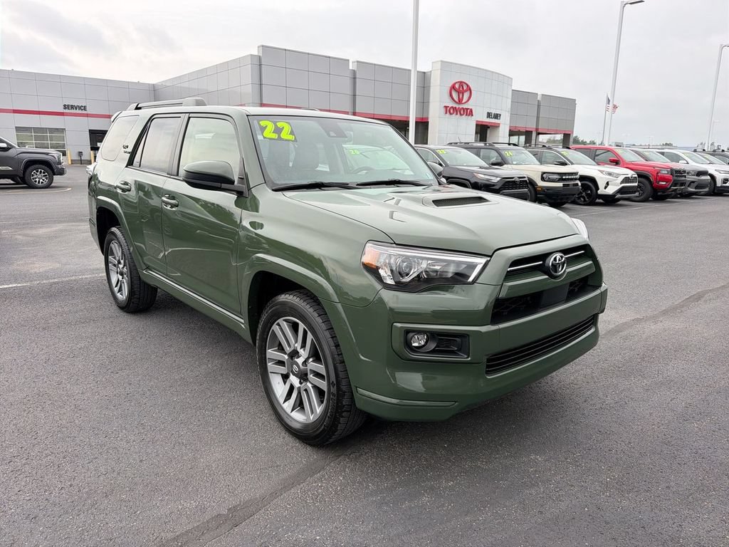 Used 2022 Toyota 4Runner TRD Sport AWD/4WD image 2