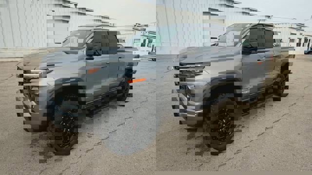 New 2026 GMC Canyon Elevation w/ Convenience Package image 4