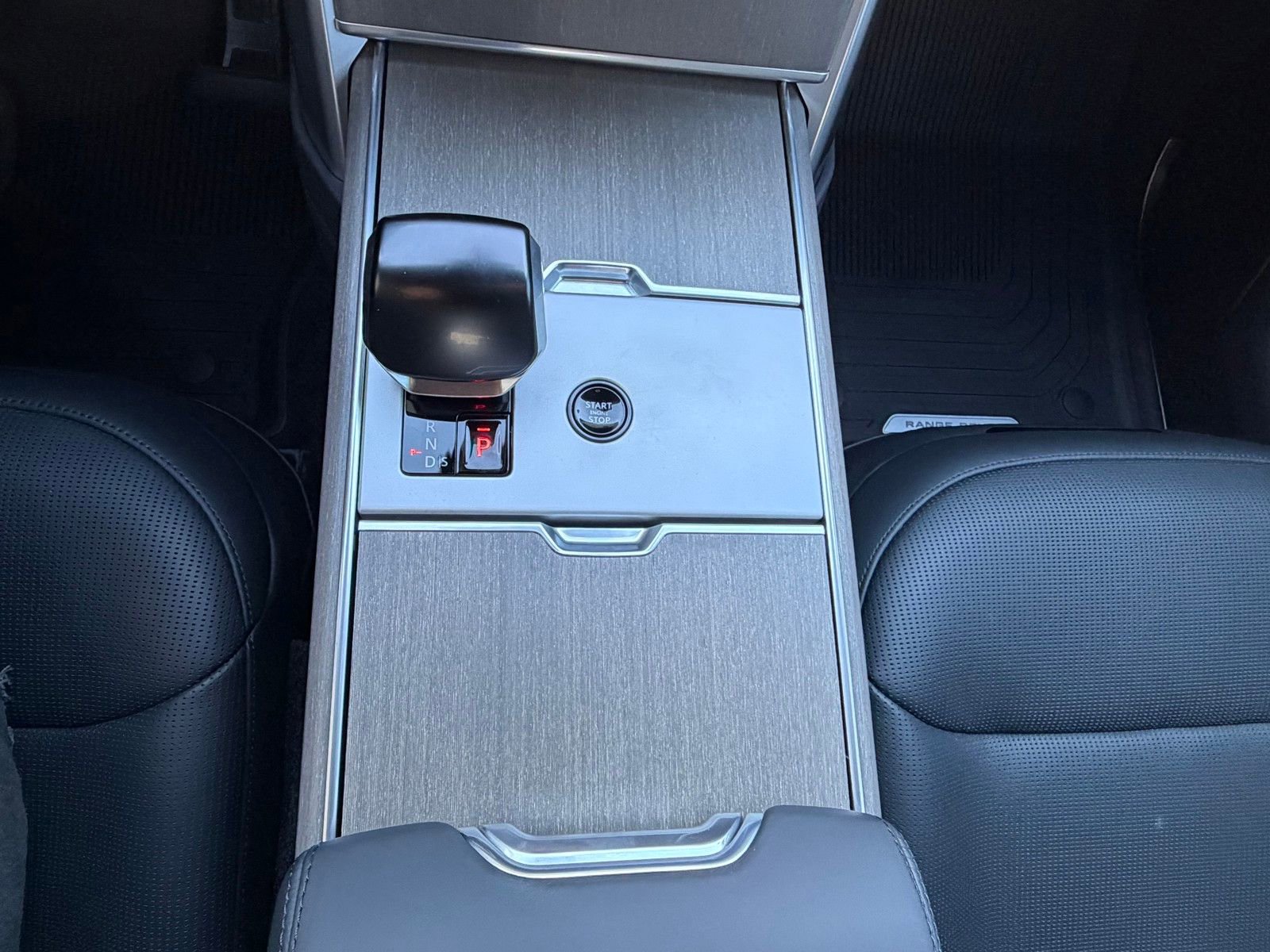 New 2026 Land Rover Range Rover SV image 19