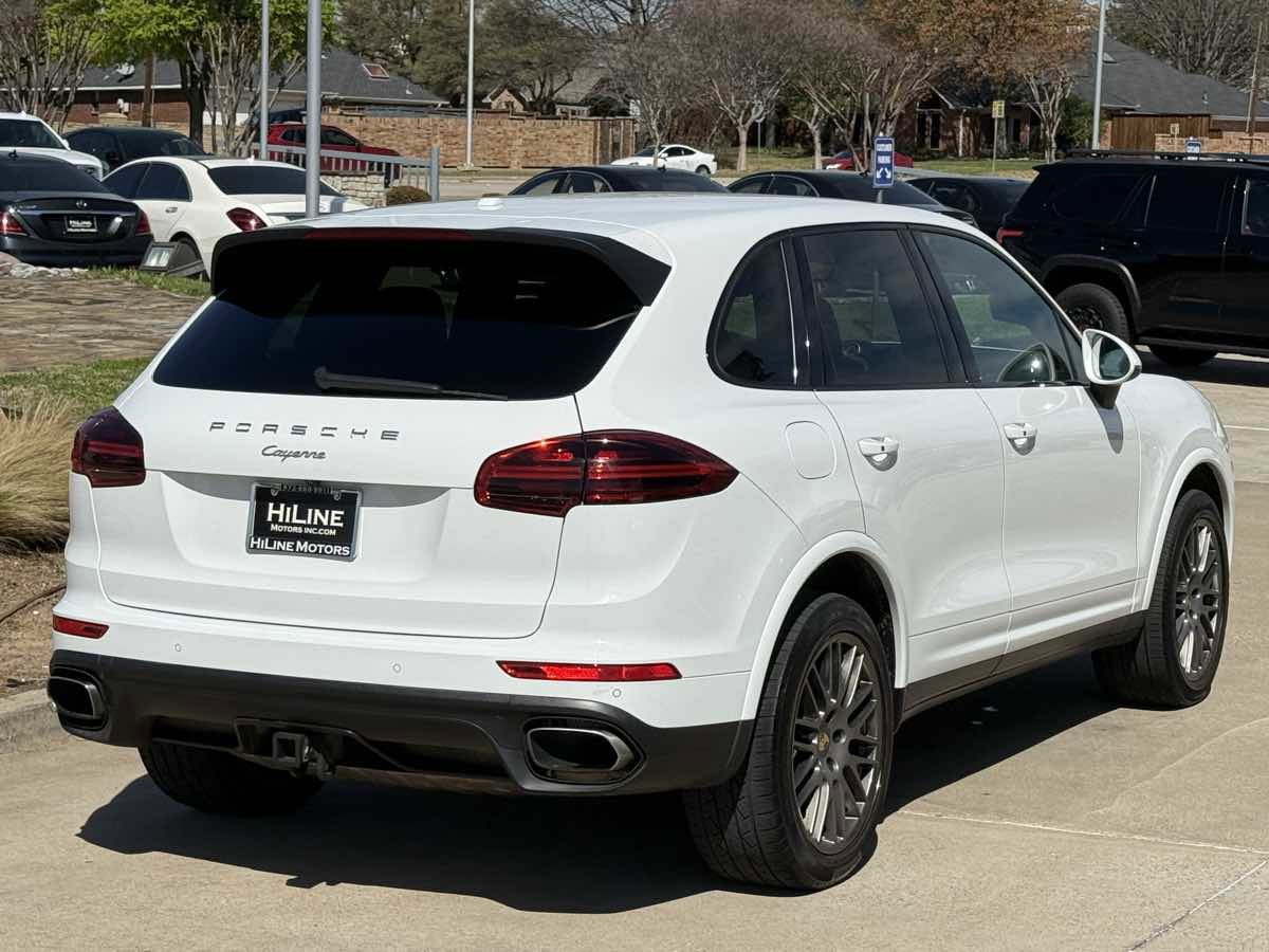 Used 2018 Porsche Cayenne Platinum Edition image 10