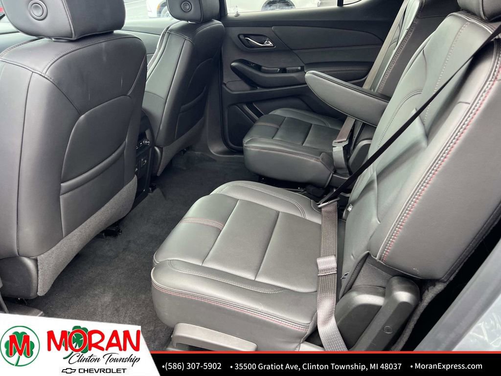 Certified 2023 Chevrolet Traverse RS w/ LPO, Floor Liner Package FWD image 12