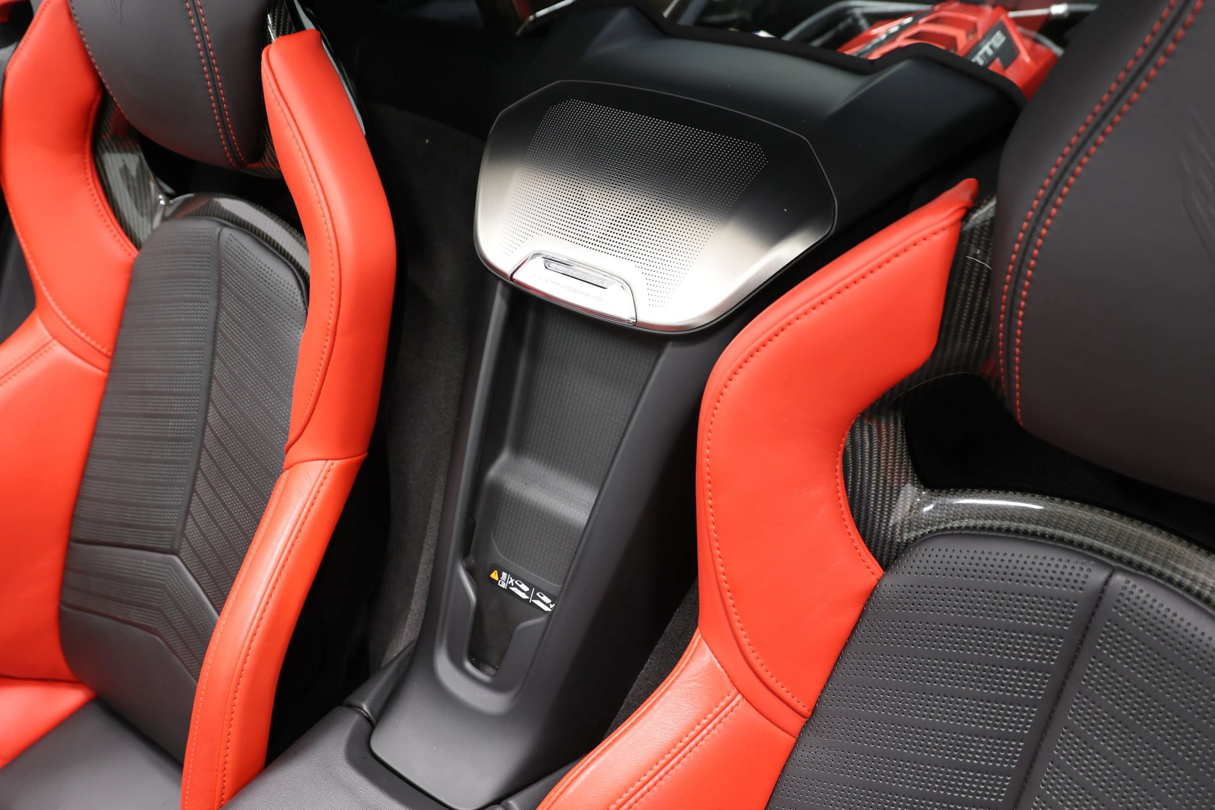 Used 2020 Chevrolet Corvette Stingray Preferred Cpe w/ 2LT Preferred Equipment Group RWD image 24
