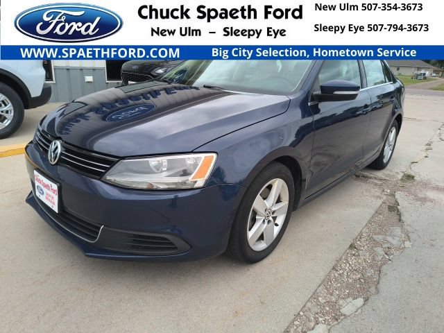 Used 2013 Volkswagen Jetta TDI FWD image 1