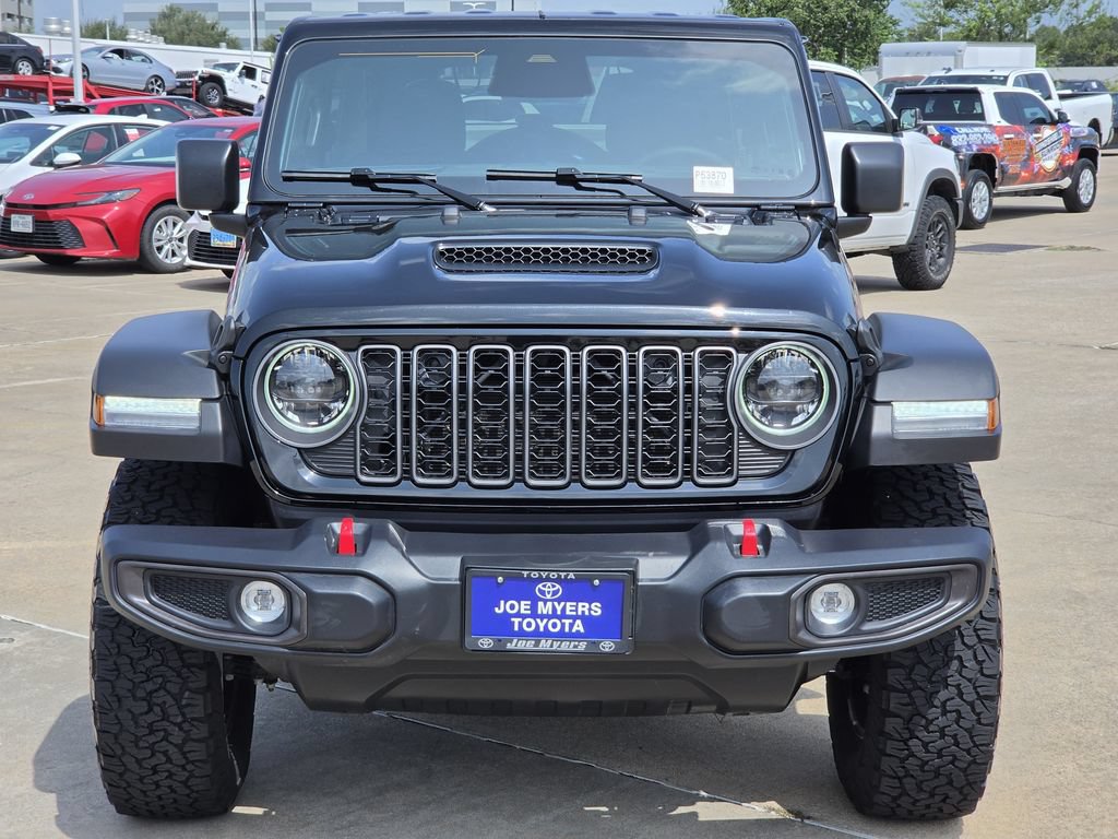 Used 2026 Jeep Wrangler Unlimited Rubicon AWD/4WD image 3