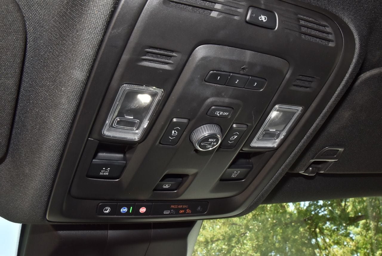 Used 2022 Cadillac Escalade Sport w/ Touring Package AWD/4WD image 33