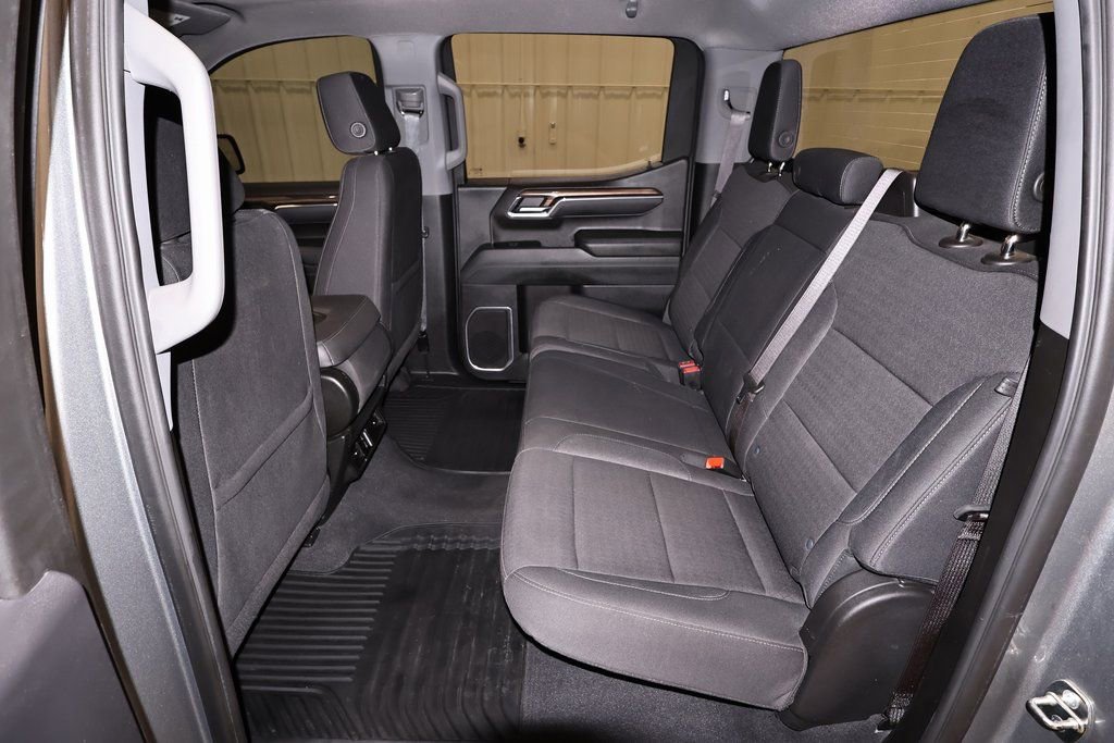 Used 2024 Chevrolet Silverado 1500 LT image 16