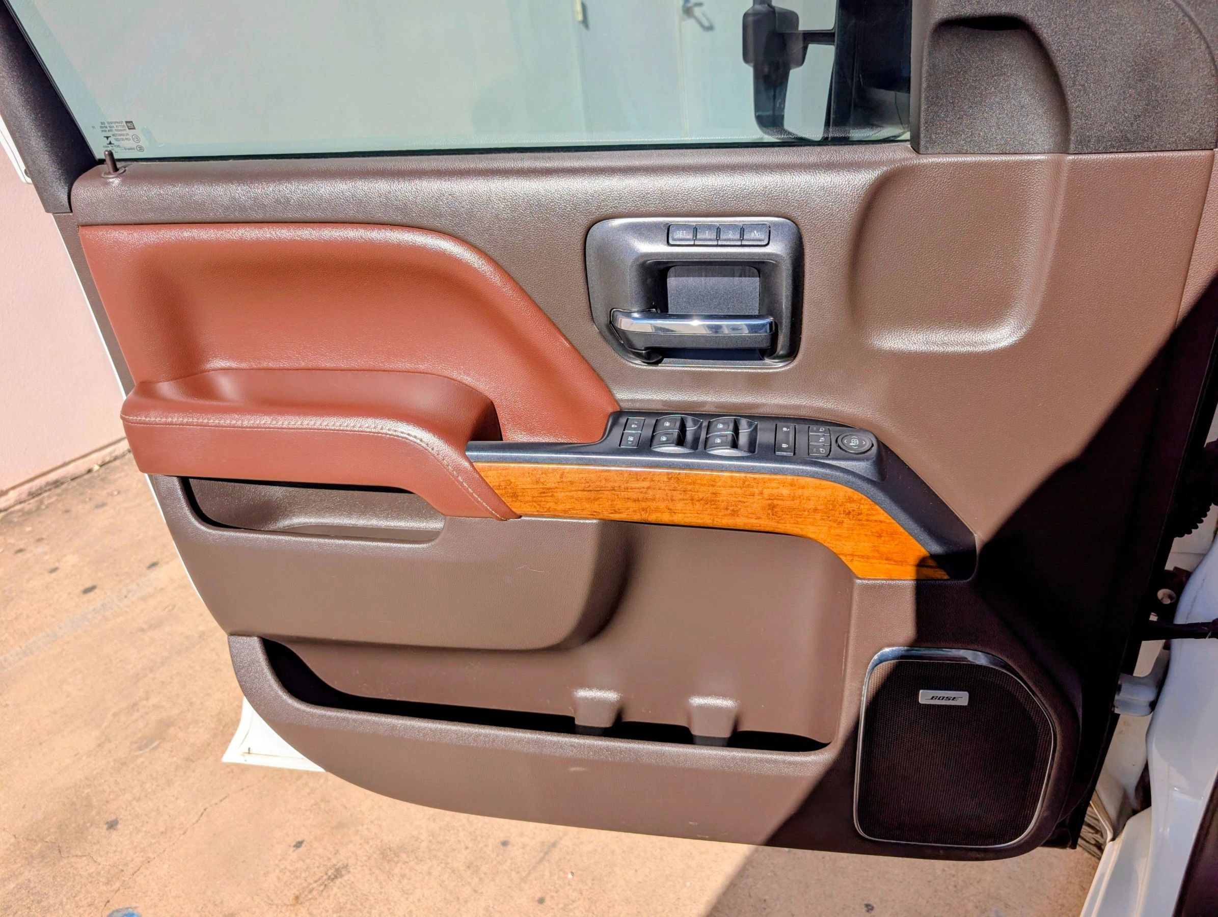 Used 2016 Chevrolet Silverado 2500 High Country w/ Duramax Plus Package image 11