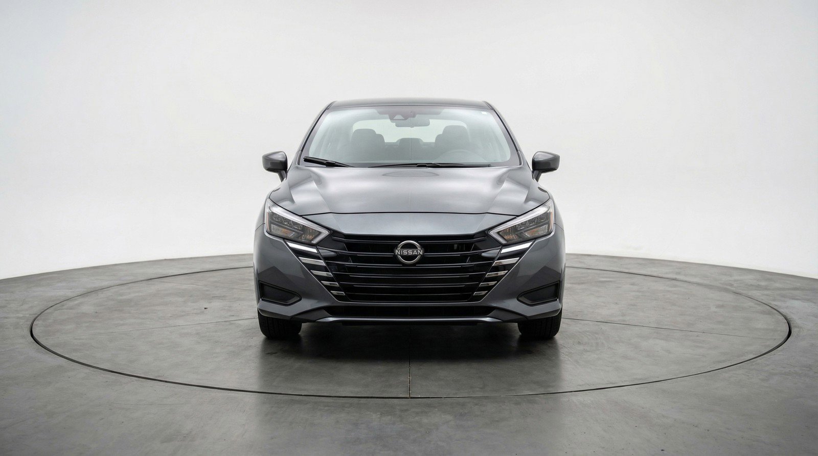 Used 2025 Nissan Versa SV FWD image 2