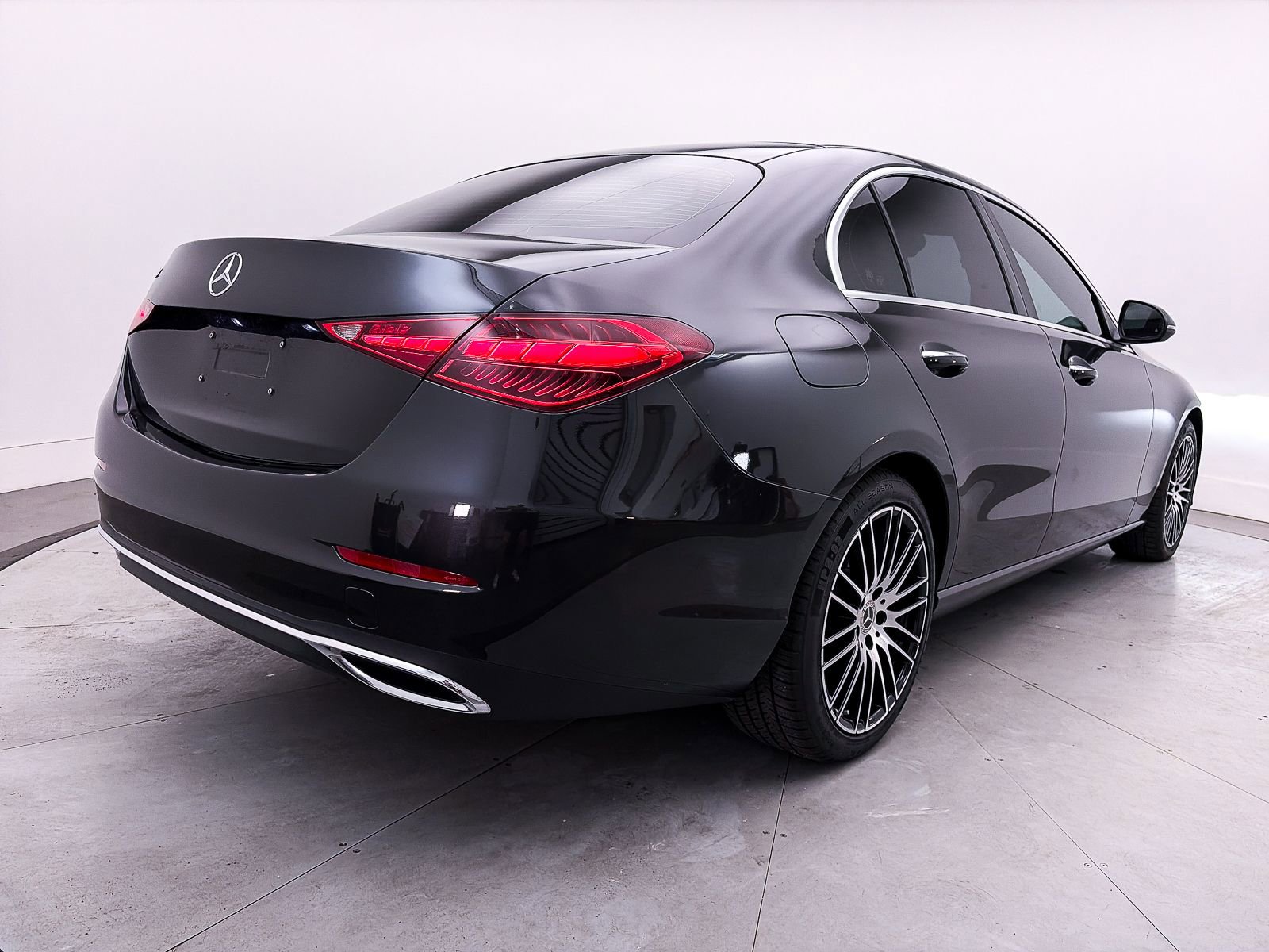 Used 2022 Mercedes-Benz C 300 Sedan image 17