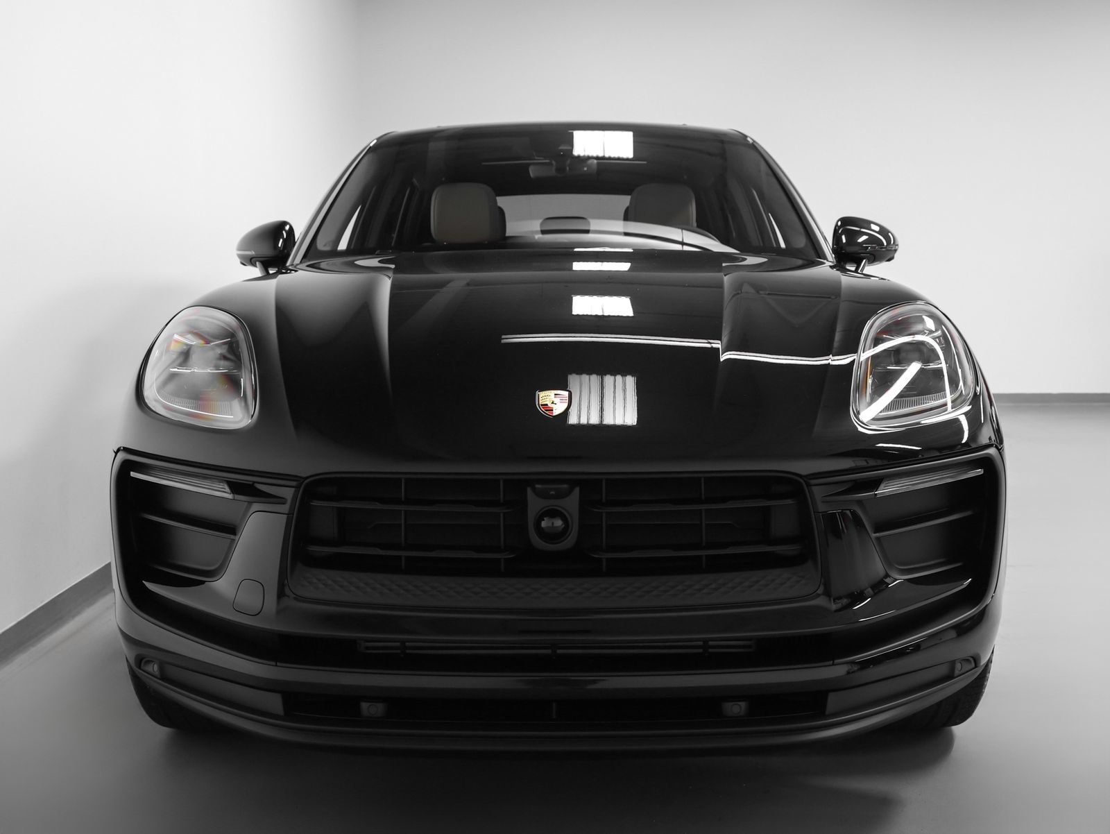 New 2026 Porsche Macan AWD/4WD image 8