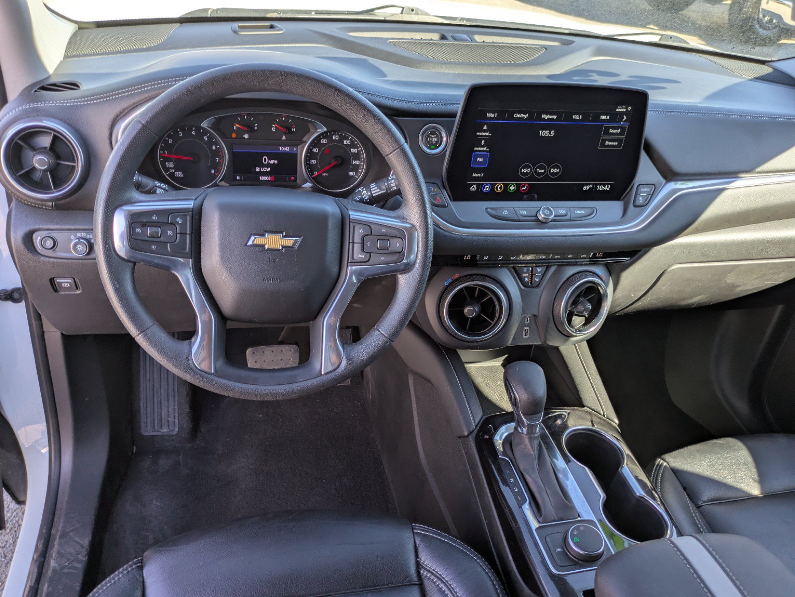Used 2023 Chevrolet Blazer LT FWD image 15