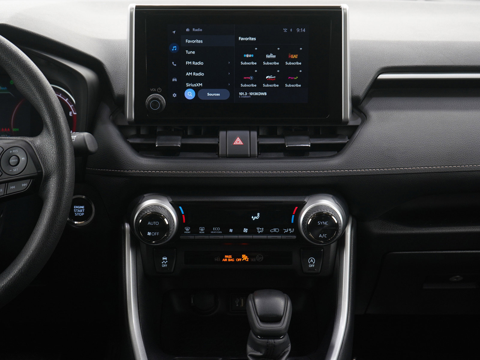 Used 2024 Toyota RAV4 XLE w/ Convenience Package AWD/4WD image 19