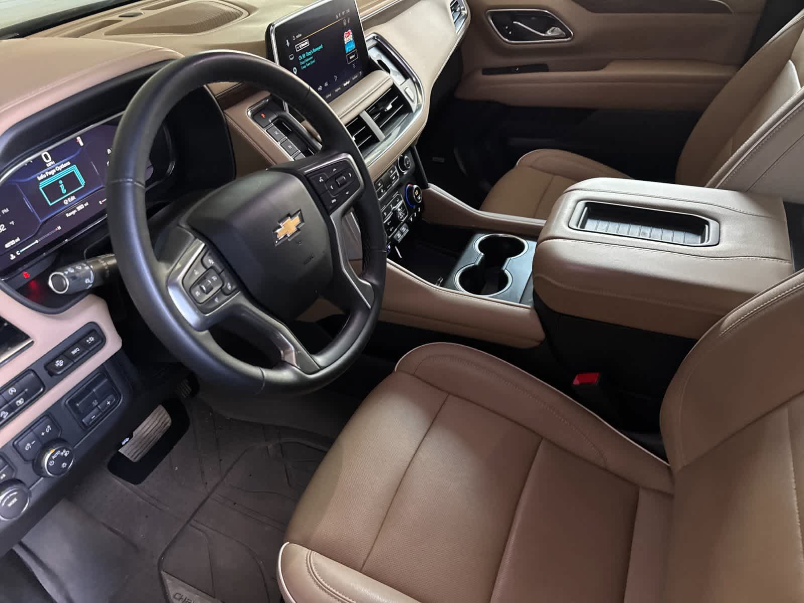 Used 2024 Chevrolet Tahoe Premier AWD/4WD image 11