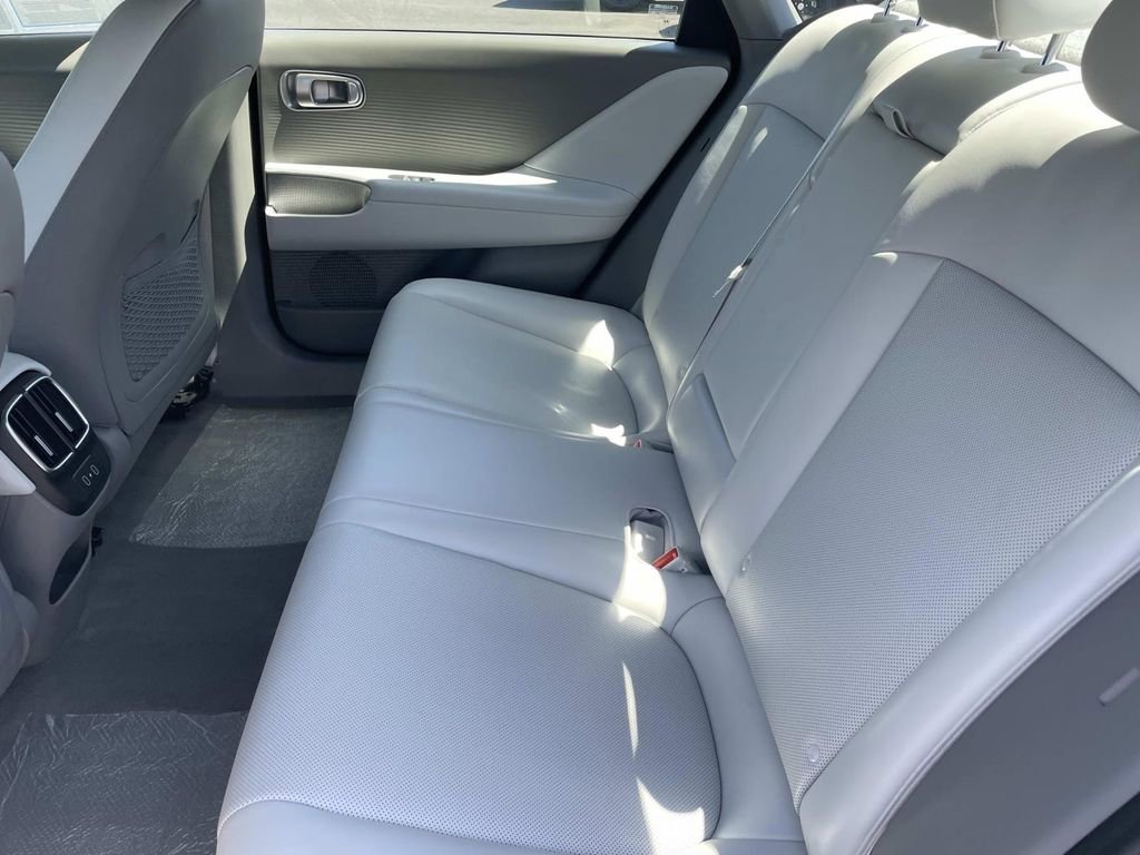 Used 2025 Hyundai Ioniq 6 SEL image 26