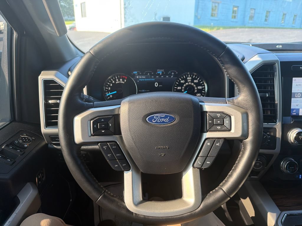 Used 2020 Ford F150 Lariat w/ Equipment Group 502A Luxury AWD/4WD image 6