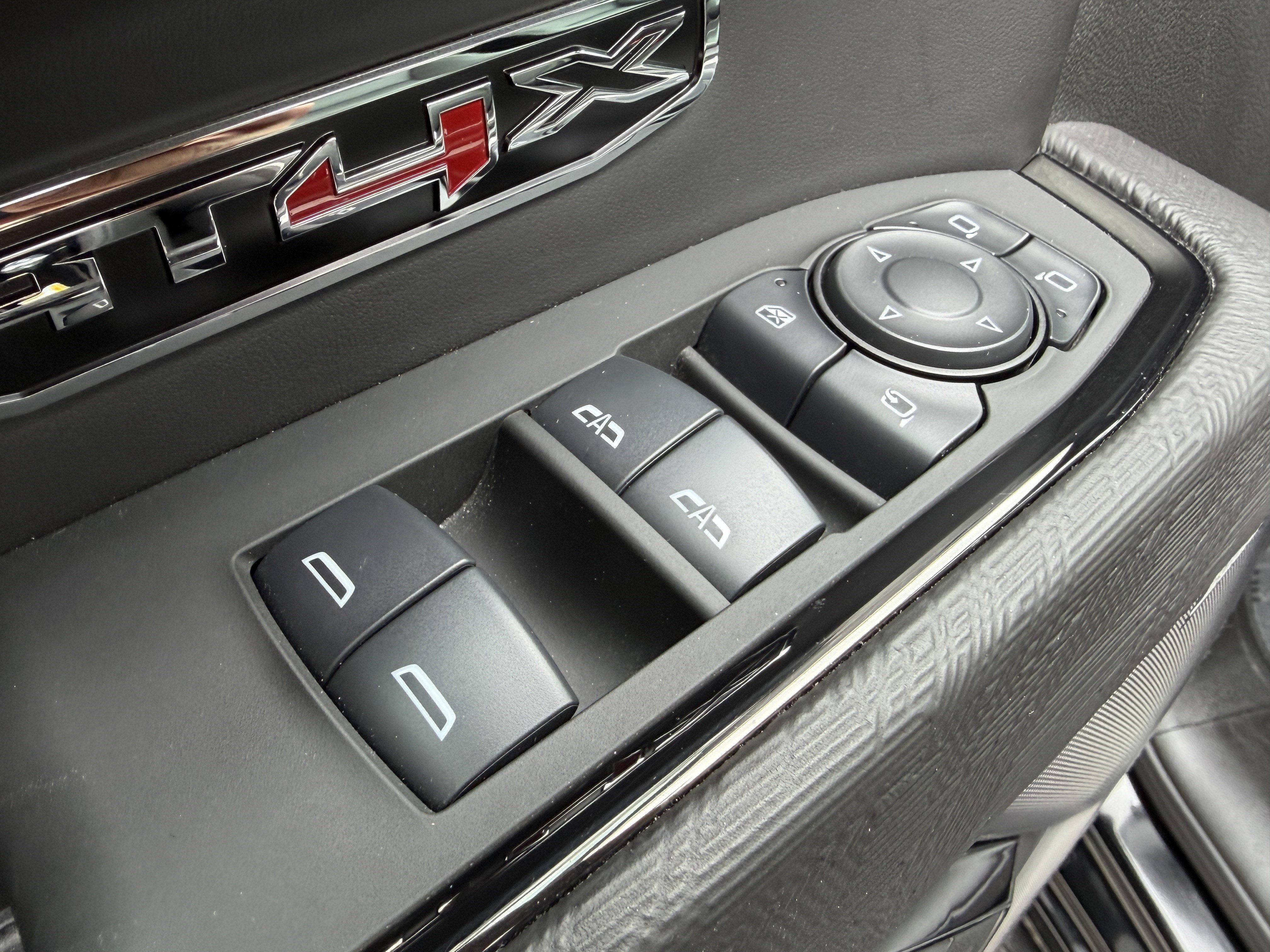 Used 2024 GMC Sierra 1500 AT4X AWD/4WD image 17