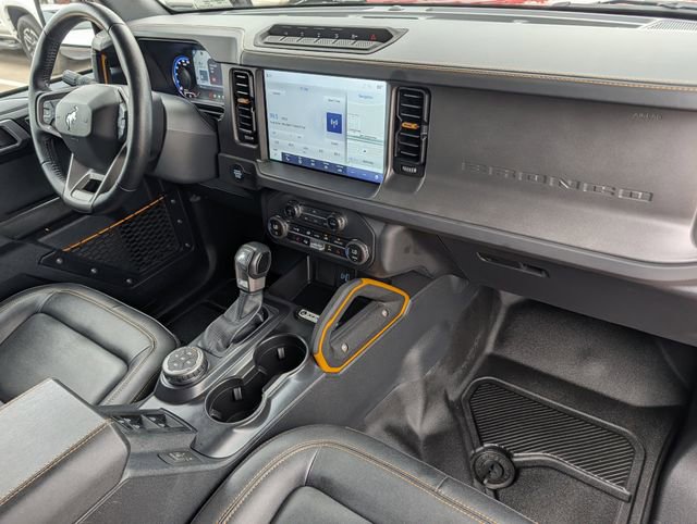 Used 2024 Ford Bronco Badlands w/ Sasquatch Package AWD/4WD image 36