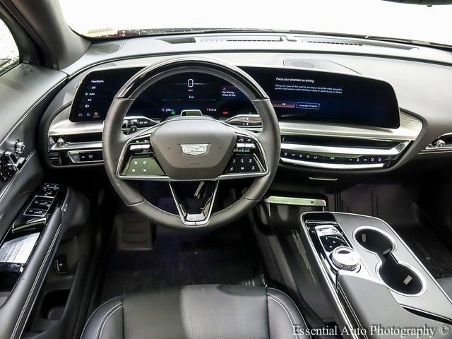 New 2025 Cadillac Lyriq Luxury w/ LPO, Floor Liner Package image 11