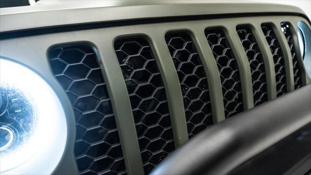Used 2022 Jeep Wrangler Unlimited Sahara image 36