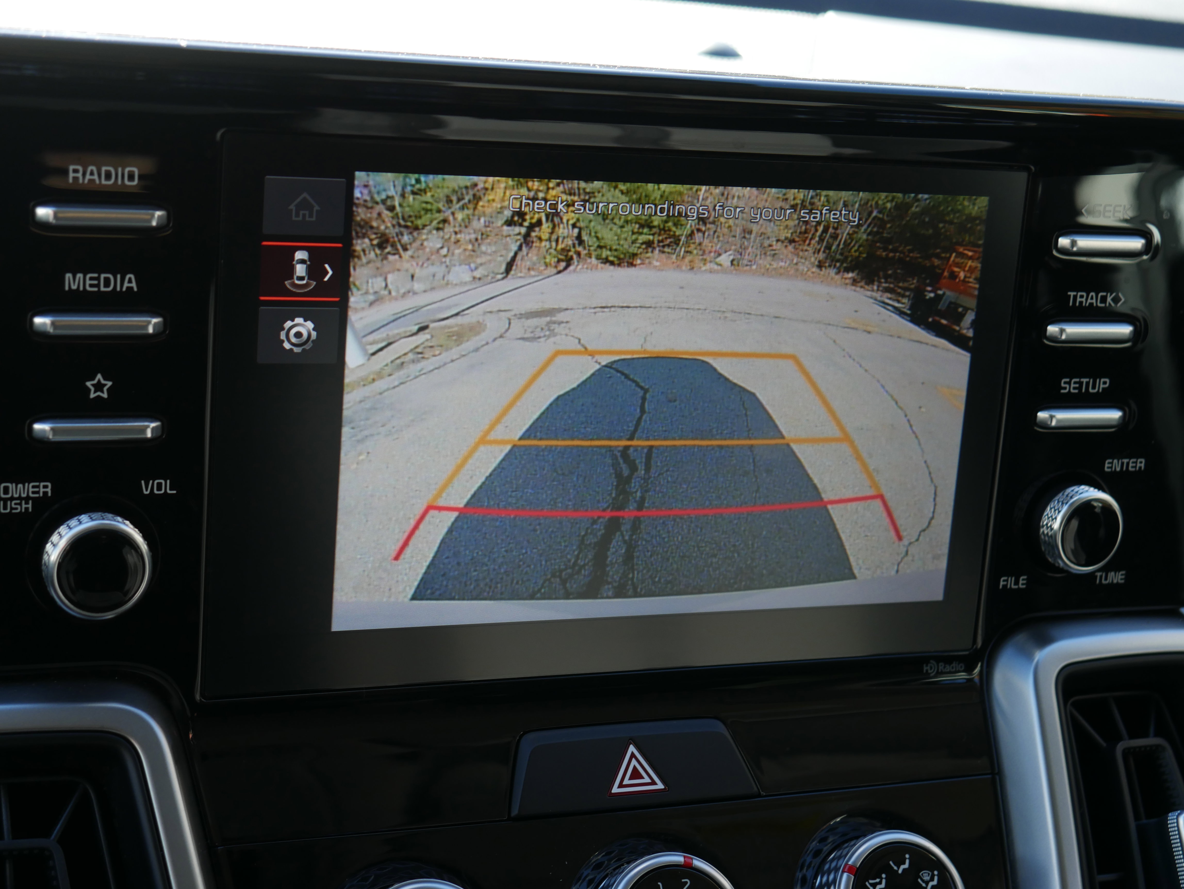 Used 2023 Kia Sorento LX image 18