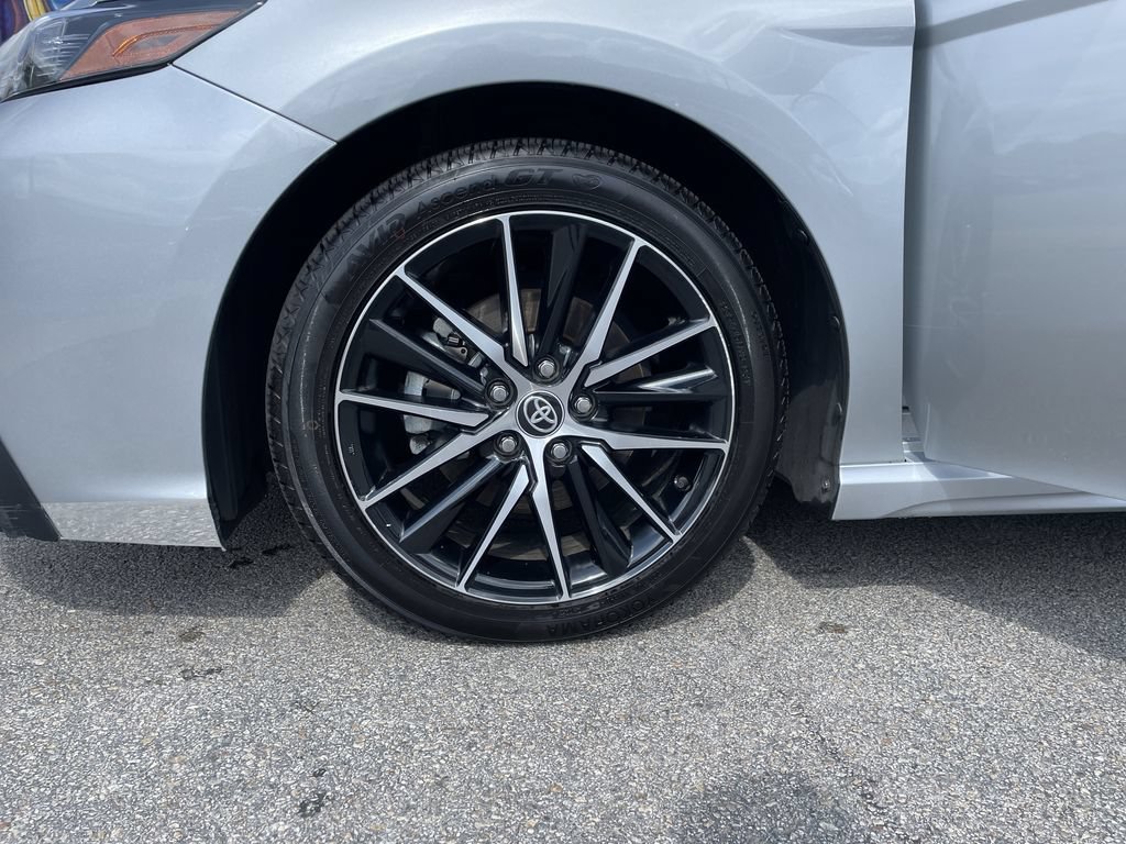 Certified 2024 Toyota Camry SE w/ Cold Weather Package AWD/4WD image 9