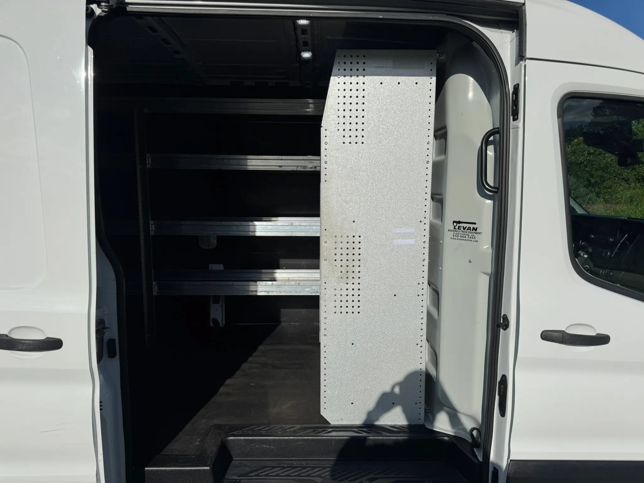 Used 2020 Ford Transit 250 Medium Roof AWD w/ Load Area Protection Package image 19