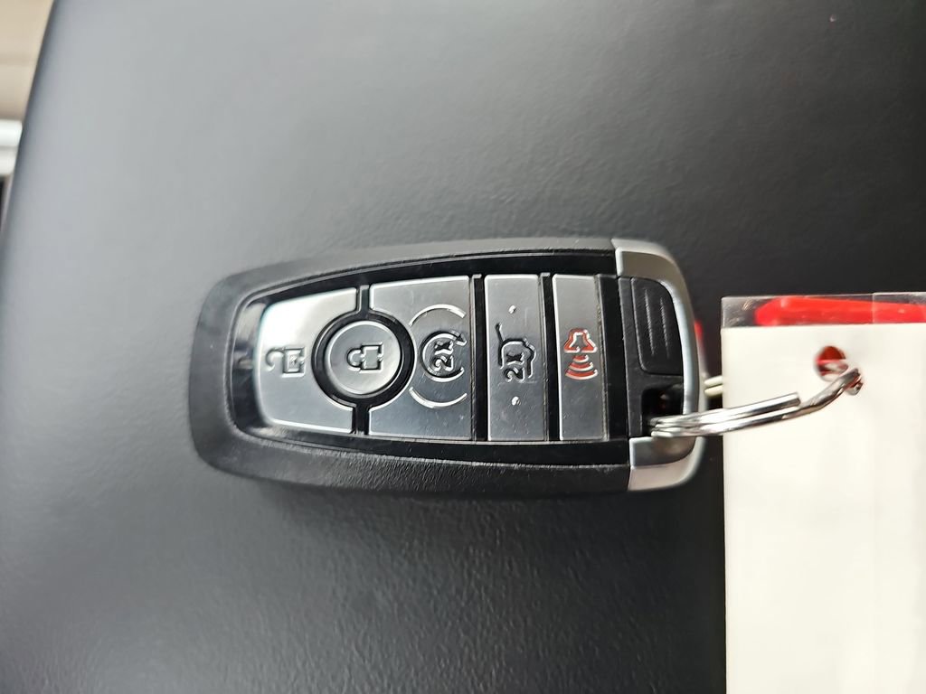 Used 2022 Ford Explorer XLT w/ Equipment Group 202A image 35