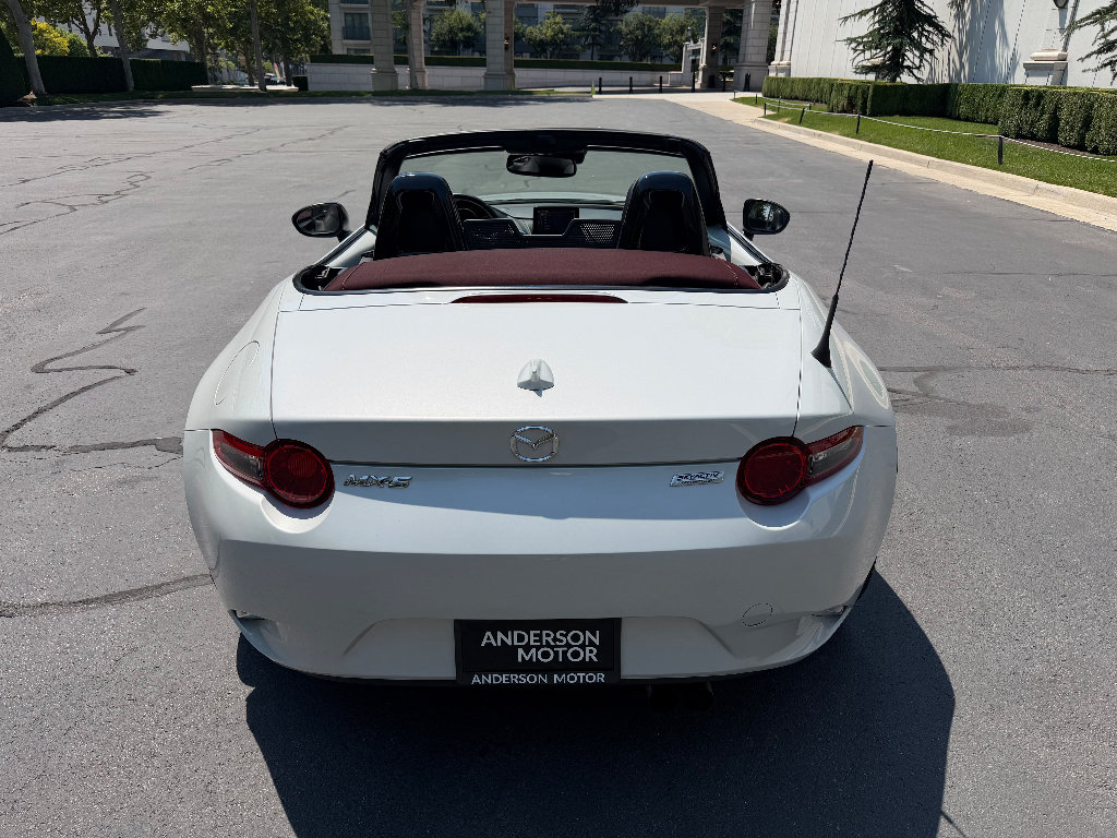 Used 2018 MAZDA MX-5 Miata Grand Touring RWD image 8