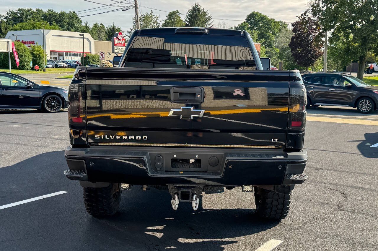 Used 2018 Chevrolet Silverado 2500 LT w/ Midnight Edition AWD/4WD image 5