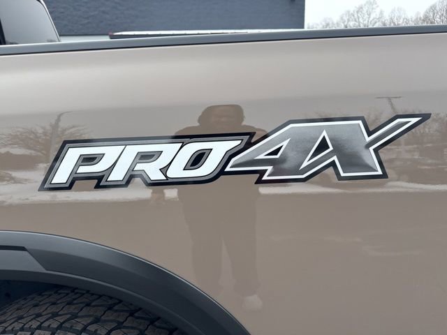 Used 2023 Nissan Titan PRO-4X w/ Pro-4x Convenience Package image 11