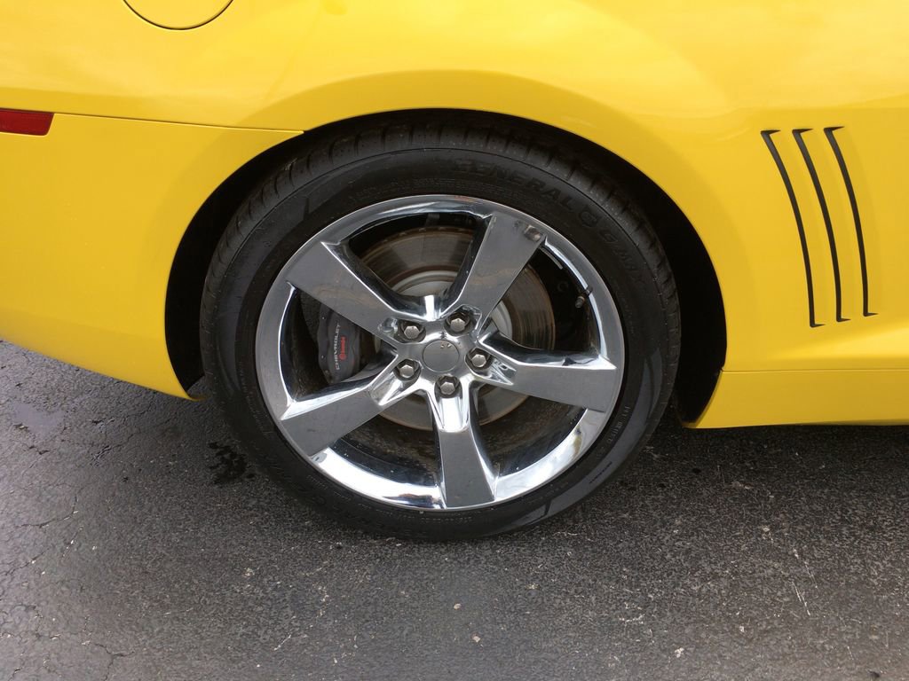 Used 2010 Chevrolet Camaro SS w/ RS Package image 27