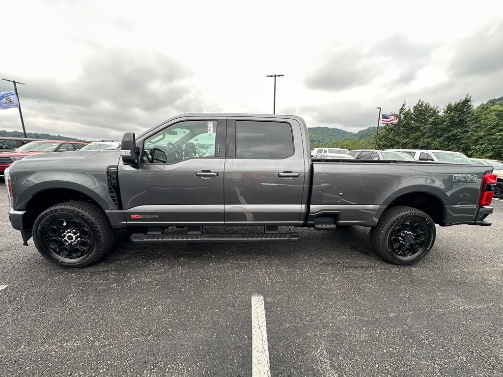 New 2026 Ford F350 Lariat w/ Black Appearance Package AWD/4WD image 2