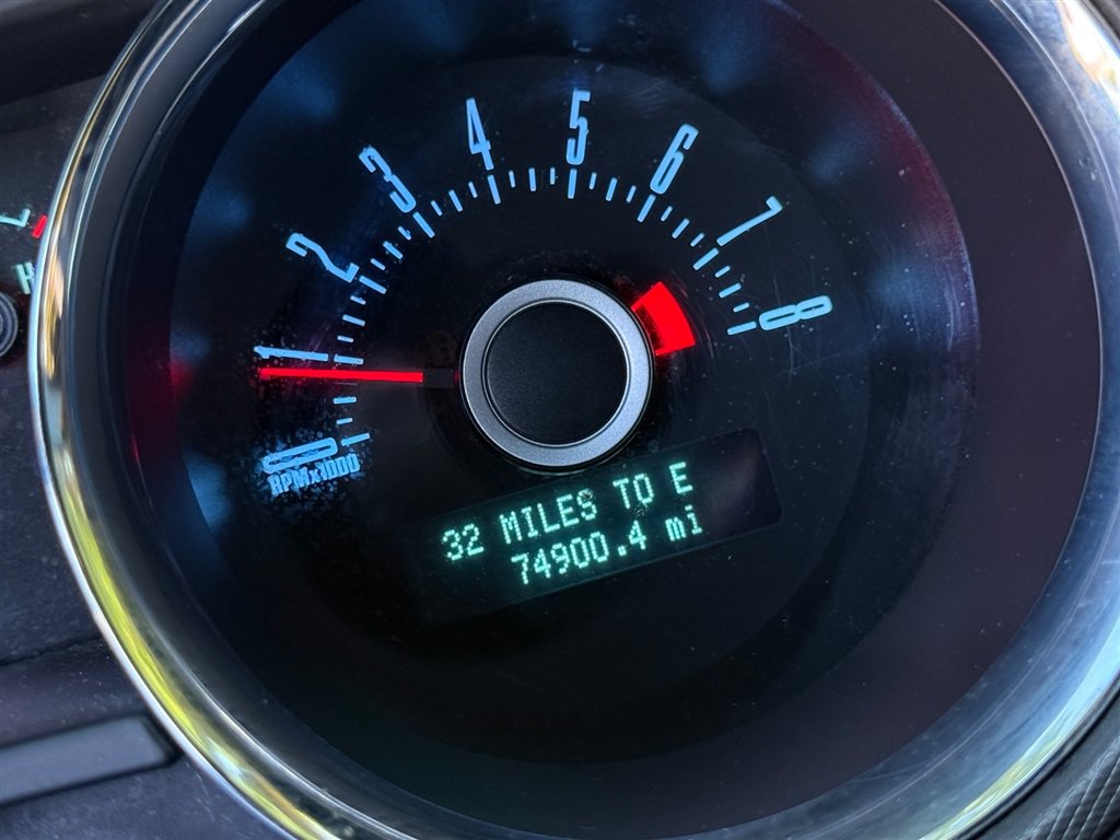 Used 2013 Ford Mustang Coupe RWD image 41