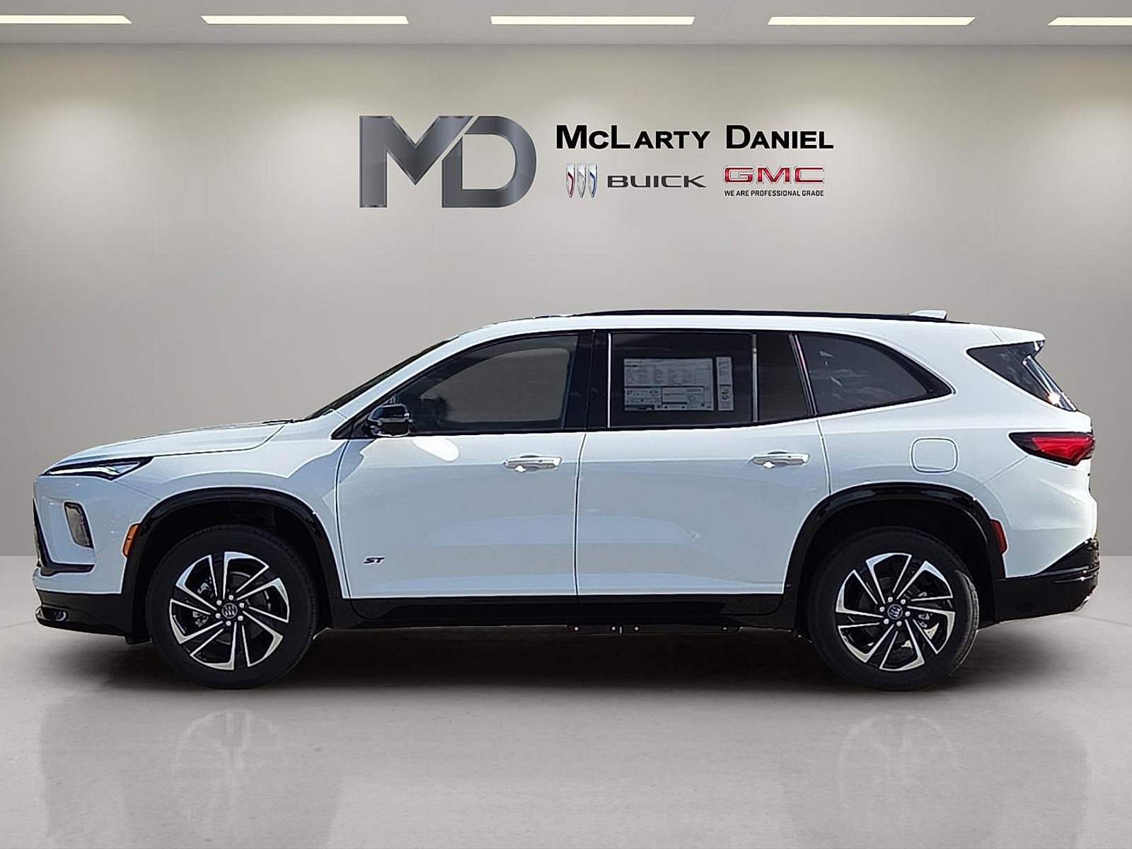 New 2027 Buick Enclave Sport Touring w/ Power Package FWD image 3