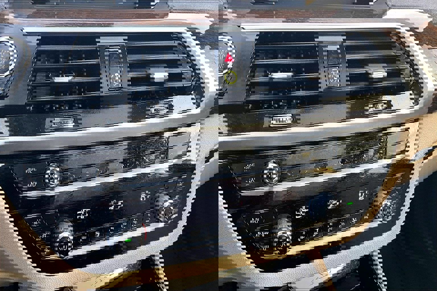 Used 2019 BMW X3 xDrive30i w/ Driving Assistance Package image 32