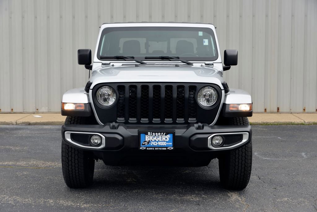 Used 2022 Jeep Gladiator Sport AWD/4WD image 3
