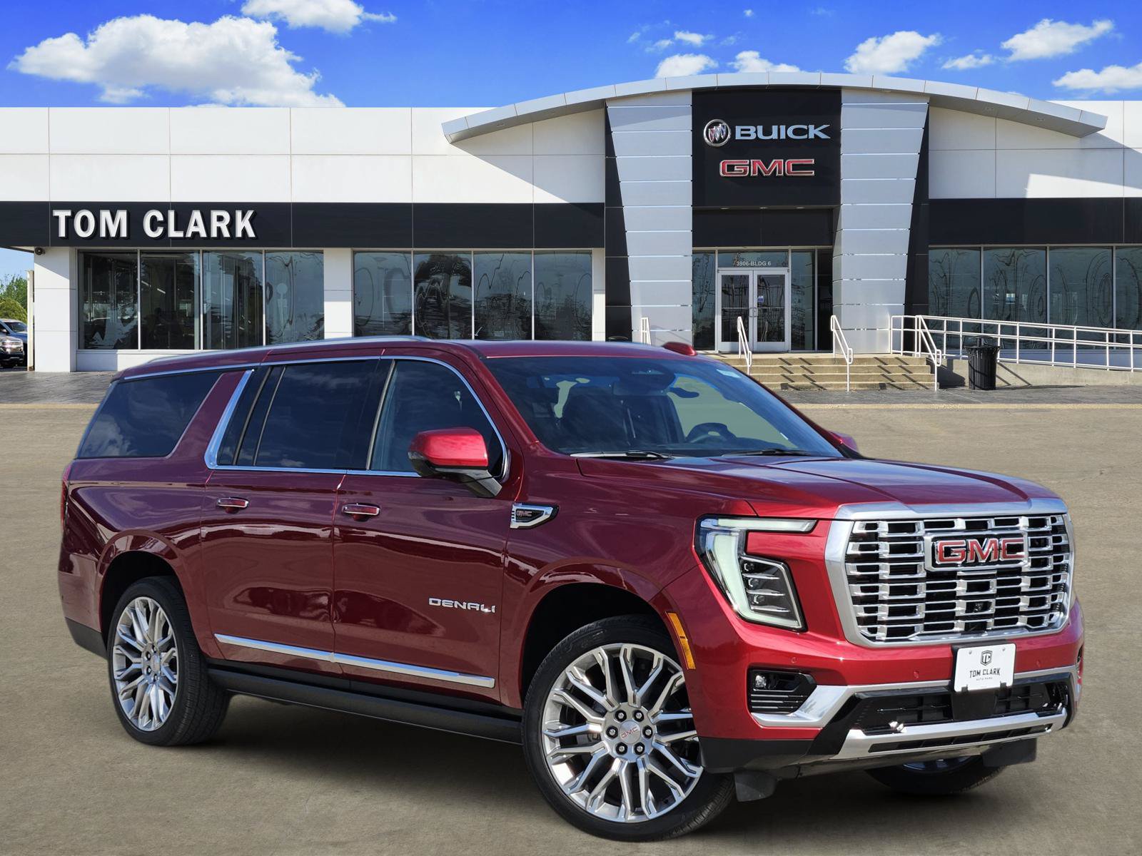 New 2027 GMC Yukon XL Denali w/ Sun & Power Step Package AWD/4WD image 1